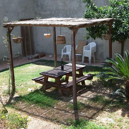 Il Filo Di Paglia Bed & Breakfast Comiso Bagian luar foto